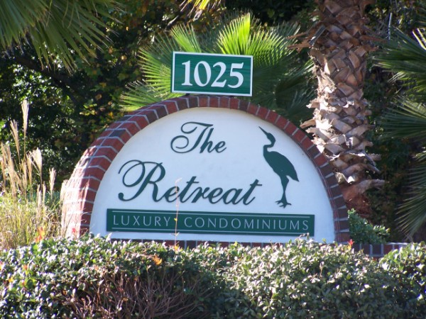 Welcome Sign to The Retreat 